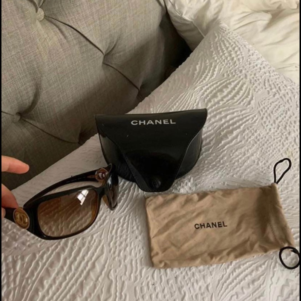 Chanel sunglasses Authentic